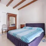 Chiara Villa *
