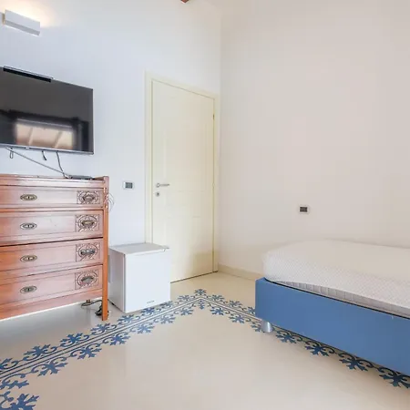 Chiara * ליפארי